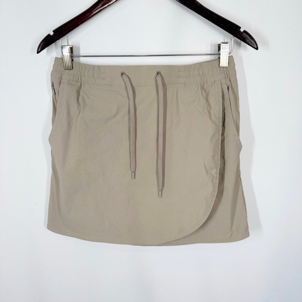 Eddie Bauer Tulip Hem Skort Size Small Khaki Nylon Skirt Shorts